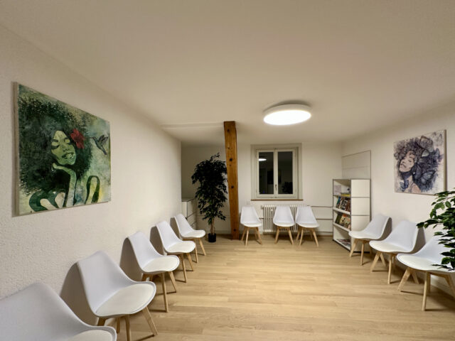 Ausstellung-Praxisgemeinschaft1_Chur_stellarte_sandrapalaia_2025